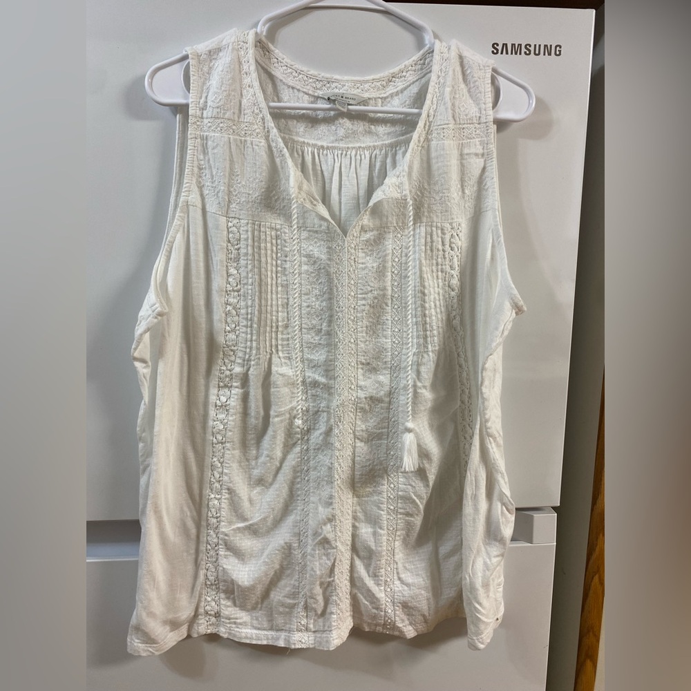 Lucky Brand Cream Sleeveless Blouse